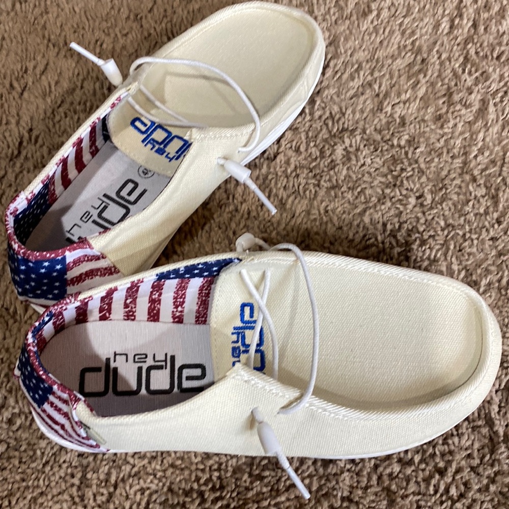 Brand New Hey Dudes Size 8 Ladies